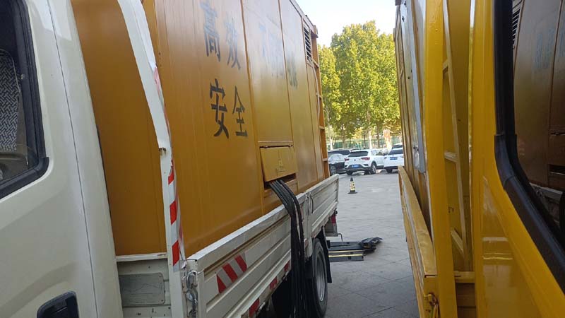 银州如何判断柴油发电机组和UPS电源的切换时间是否符合要求？
